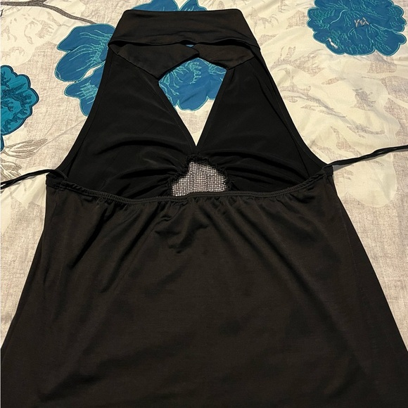 Chic Black Halter Neck Tank Top - Picture 3 of 5